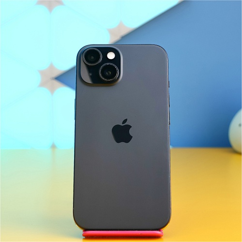 Смартфон Apple iPhone 15 128GB Black (MTP03) Б/У