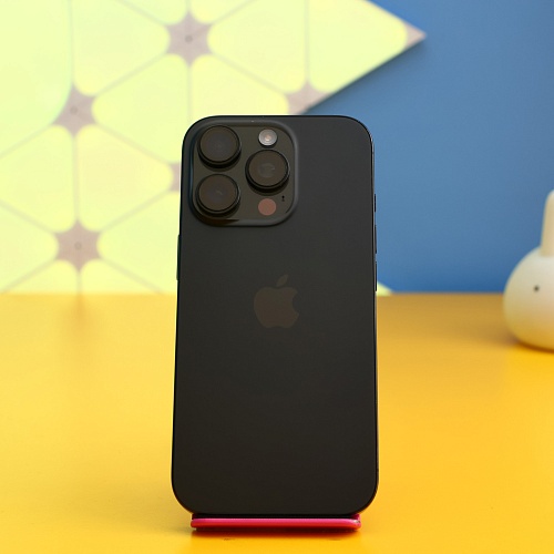 Смартфон Apple iPhone 16 Pro 256GB Black Titanium (MYNH3) Б/У