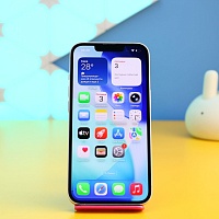 Смартфон Apple iPhone 13 128GB Starlight (MLPG3) Б/У