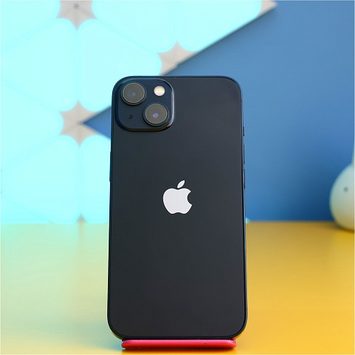 Смартфон Apple iPhone 13 128GB Midnight (MLPF3) Б/У