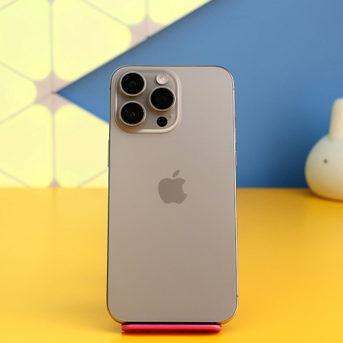 Смартфон Apple iPhone 15 Pro Max 256GB Natural Titanium (MU793) Б/У