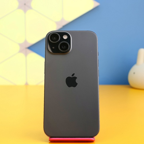 Смартфон Apple iPhone 15 128GB Black (MTP03) Б/У