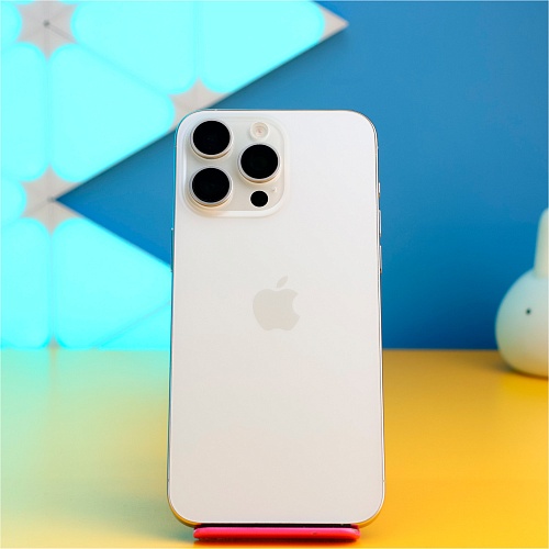 Смартфон Apple iPhone 15 Pro Max 256GB White Titanium (MU783) Б/У