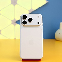 Смартфон Apple iPhone 17 Pro 256GB Silver (MG8G4) Б/У