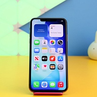 Смартфон Apple iPhone 11 Pro Max 64GB Gold (MWH12) Б/У