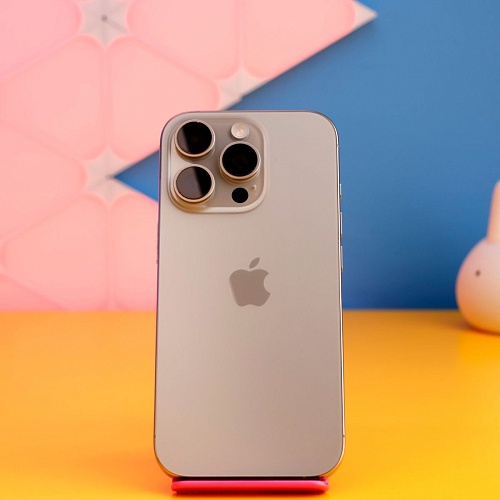 Смартфон Apple iPhone 16 Pro 256GB Natural Titanium (MYNL3) Б/У