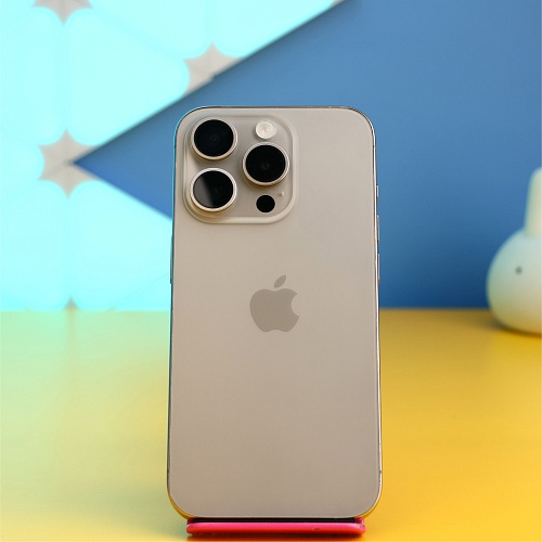 Смартфон Apple iPhone 15 Pro 256GB Natural Titanium (MTV53) Б/У