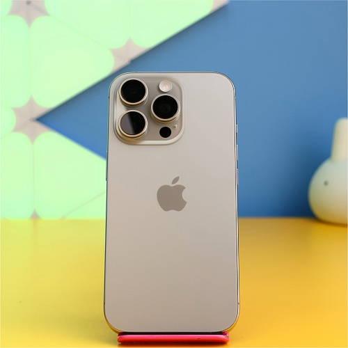 Смартфон Apple iPhone 16 Pro 256GB Natural Titanium (MYNL3) Б/У
