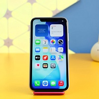 Смартфон Apple iPhone 11 128GB White (MWLF2) Б/У
