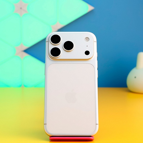 Смартфон Apple iPhone 17 Pro 256GB eSim Silver (MG7K4) Б/У