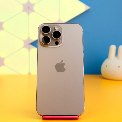 Смартфон Apple iPhone 15 Pro Max 256GB Natural Titanium (MU793) Б/У