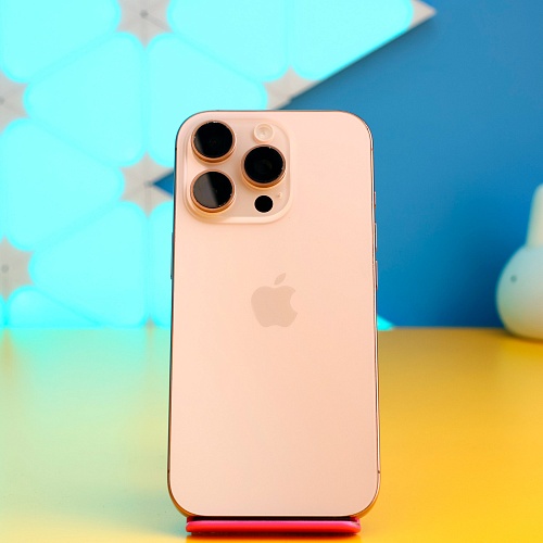 Смартфон Apple iPhone 16 Pro 128GB Desert Titanium (MYNF3) Б/У