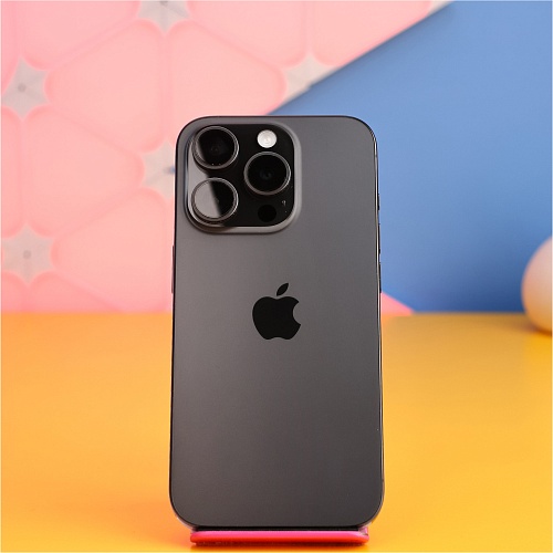 Смартфон Apple iPhone 15 Pro 256GB Black Titanium (MTV13) Б/У