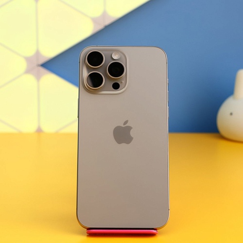 Смартфон Apple iPhone 15 Pro Max 256GB Natural Titanium (MU793) Б/У
