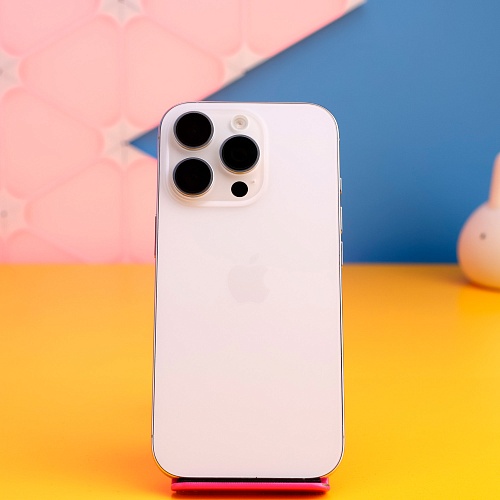 Смартфон Apple iPhone 16 Pro 128GB White Titanium (MYNE3) Б/У