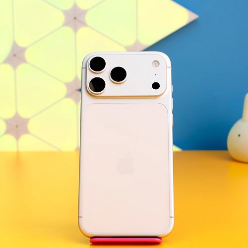 Смартфон Apple iPhone 17 Pro Max 256GB Silver (MFYM4) Б/У