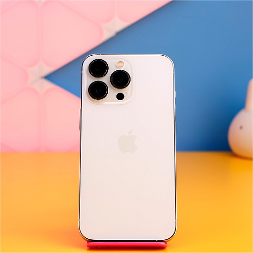Смартфон Apple iPhone 13 Pro 128GB Silver (MLVA3) Б/У
