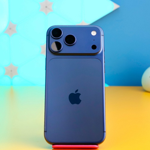 Смартфон Apple iPhone 17 Pro Max 256GB eSIM Deep Blue (MFXJ4) Б/У