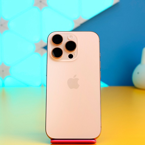 Смартфон Apple iPhone 16 Pro 256GB Desert Titanium (MYNK3) Б/У