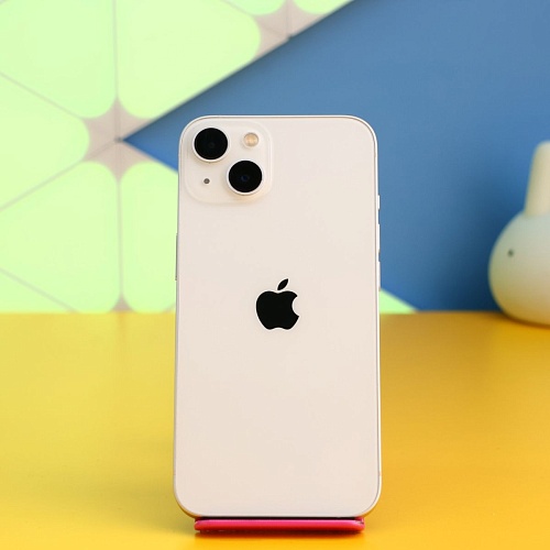 Смартфон Apple iPhone 13 128GB Starlight (MLPG3) Б/У