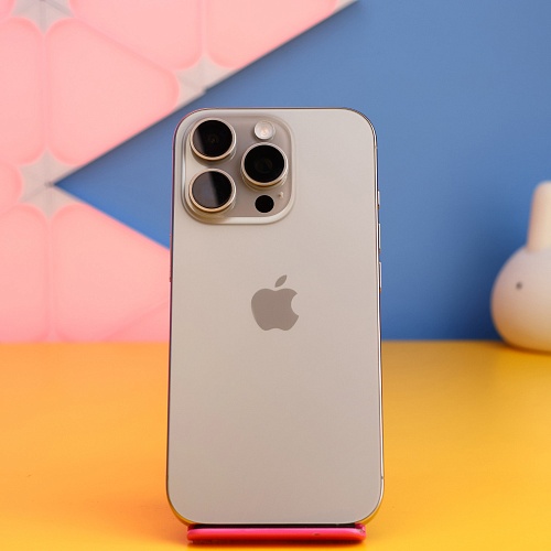 Смартфон Apple iPhone 16 Pro 256GB Natural Titanium (MYNL3) Б/У