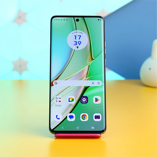 Смартфон Motorola Edge 40 8/256GB Nebula Green (PAY40086RS) UA-UCRF Б/У