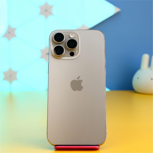 Смартфон Apple iPhone 16 Pro Max 512GB Natural Titanium (MYX33) Б/У
