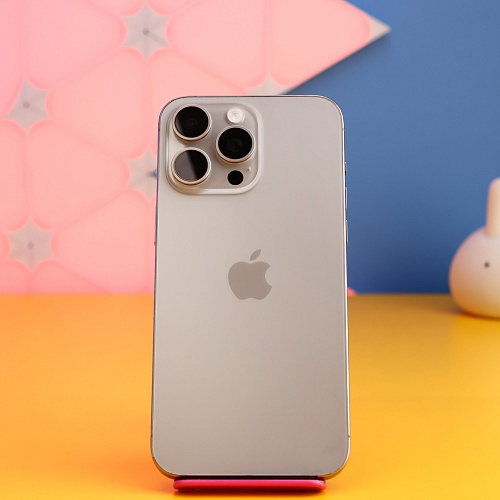 Смартфон Apple iPhone 15 Pro Max 256GB Natural Titanium (MU793) Б/У