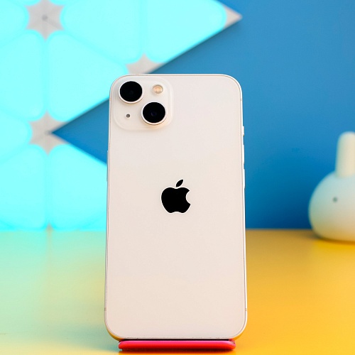 Смартфон Apple iPhone 13 128GB Starlight (MLPG3) Б/У