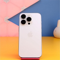 Смартфон Apple iPhone 14 Pro 1TB Silver (MQ2N3) Б/У