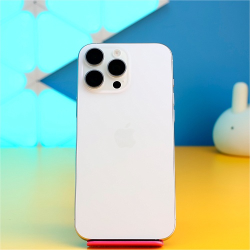 Смартфон Apple iPhone 16 Pro Max 256GB White Titanium (MYWW3) Б/У
