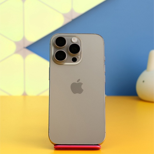 Смартфон Apple iPhone 16 Pro 128GB Natural Titanium (MYNG3) Б/У