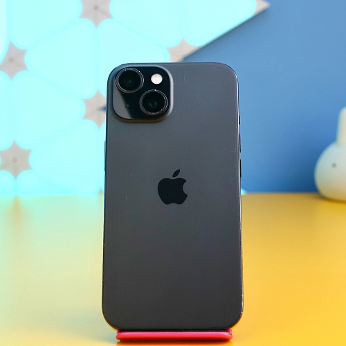 Смартфон Apple iPhone 15 128GB Black (MTP03) Б/У