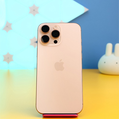 Смартфон Apple iPhone 16 Pro Max 1TB Desert Titanium (MYX63) Б/У