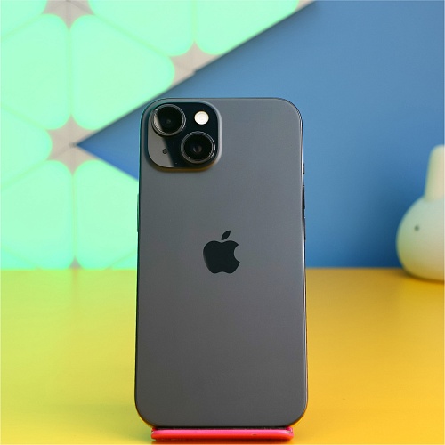 Смартфон Apple iPhone 15 128GB Black (MTP03) Б/У