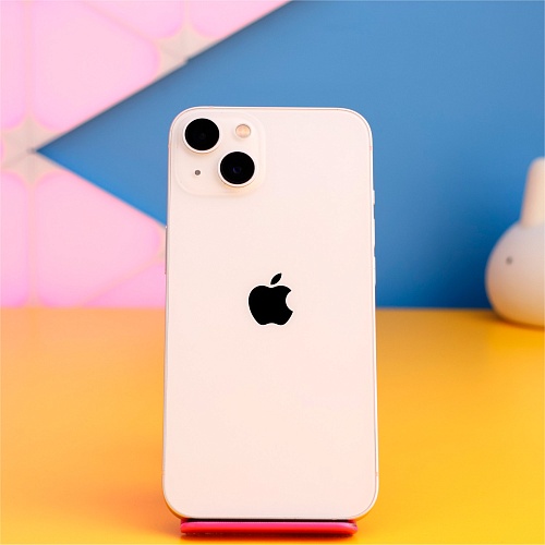 Смартфон Apple iPhone 13 128GB Starlight (MLPG3) Б/У