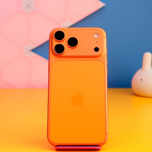 Смартфон Apple iPhone 17 Pro Max 256GB eSIM Cosmic Orange (MFXH4) Б/У