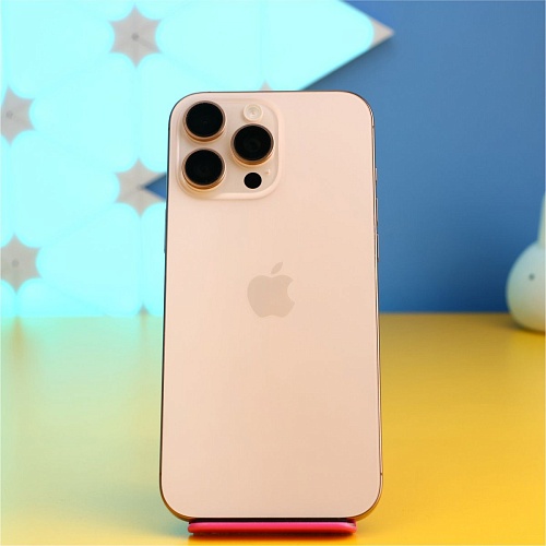 Смартфон Apple iPhone 16 Pro Max 256GB Desert Titanium (MYWX3) Б/У
