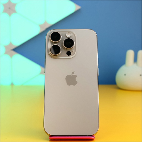 Смартфон Apple iPhone 16 Pro 256GB Natural Titanium (MYNL3) Б/У