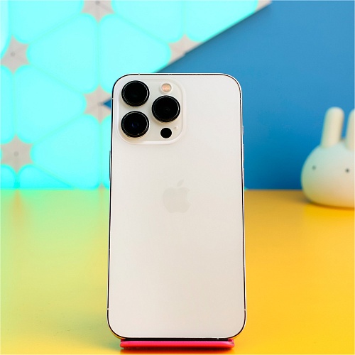 Смартфон Apple iPhone 13 Pro 256GB Silver (MLVF3) Б/У
