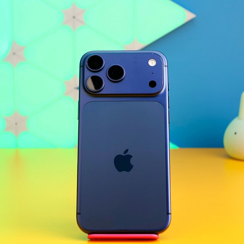 Смартфон Apple iPhone 17 Pro Max 256GB eSIM Deep Blue (MFXJ4) Б/У