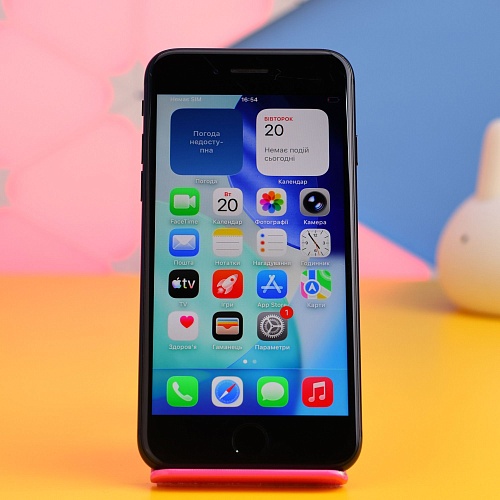 Смартфон Apple iPhone SE (2020) 128GB Black (MXD02) Б/У