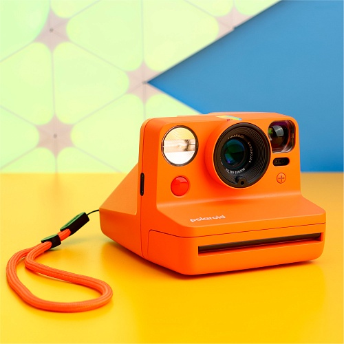 Фотокамера моментальной печати Polaroid Now+ Gen 3 Coral (009162) Б/У