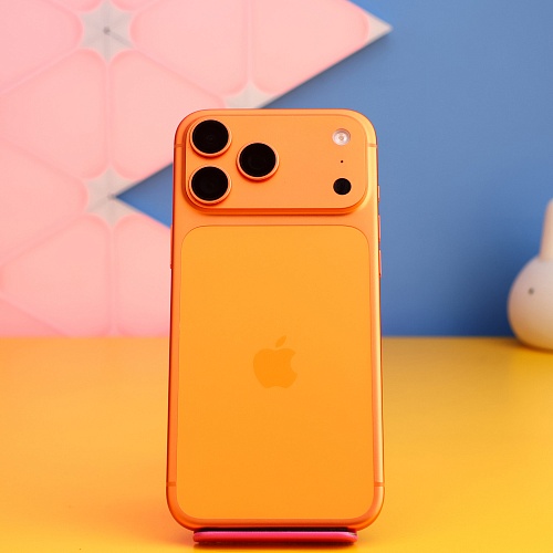 Смартфон Apple iPhone 17 Pro Max 512GB Cosmic Orange (MFYT4) Б/У