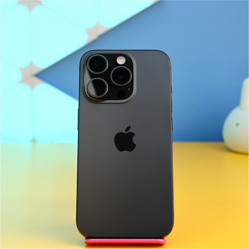 Смартфон Apple iPhone 15 Pro 128GB Black Titanium (MTUV3) Б/У