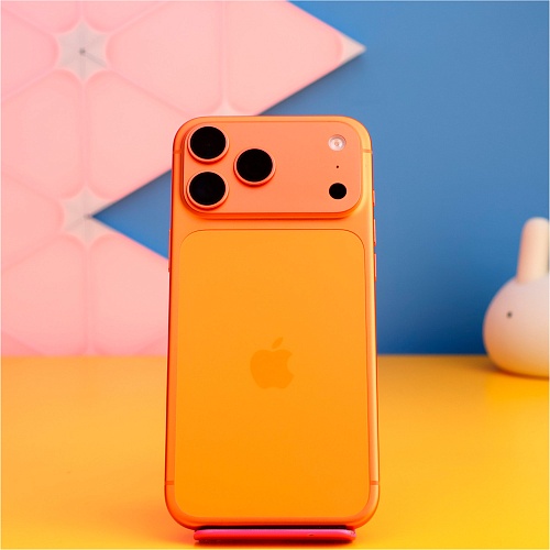 Смартфон Apple iPhone 17 Pro Max 256GB Cosmic Orange (MFYN4) Б/У