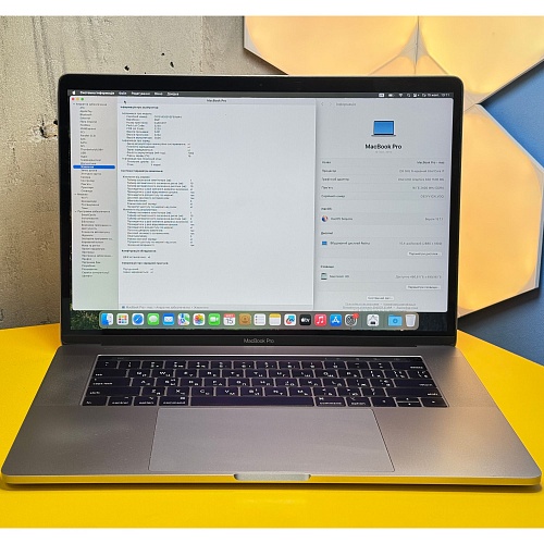 Ноутбук Apple MacBook Pro 15 Retina Space Gray MLH42 (LVDQ) Б/У