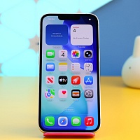 Смартфон Apple iPhone 13 128GB Starlight (MLPG3) Б/У