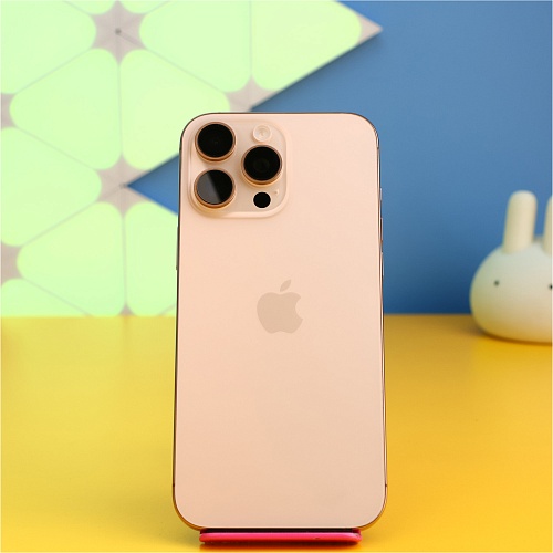 Смартфон Apple iPhone 16 Pro Max 256GB eSIM Desert Titanium (MYW53) Б/У - придбати в Дніпрі, Україні: ціна, характеристики | інтернет-магазин TOUCH