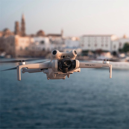 ≡ Квадрокоптер DJI Mini 4 Pro Fly More Combo with RC-2 Remote ≡ Квадрокоптер DJI Mini 4 Pro Fly More Combo with RC-2 Remote